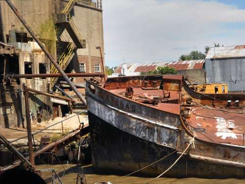 Boat Abandonment Old Oxide Abandoned Tiger Broken