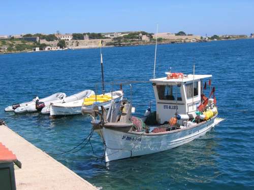 Boat Sea Fishing Boat Fisherman Investors Create
