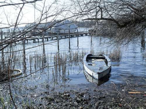 Boat Lake Nature Landscape Water Mood Bank