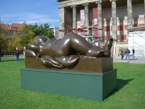 Botero In Berlin Bronze Sculpture Pleasure Garden