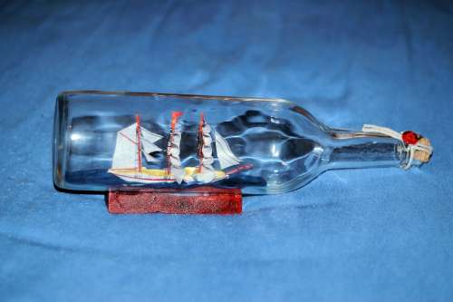 Bottle Ship Sailing Vessel Bottle Nostalgic Memory