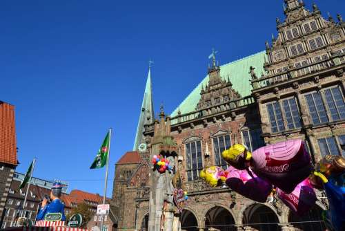 Bremen Free Market Buden Sun Gingerbread Heart