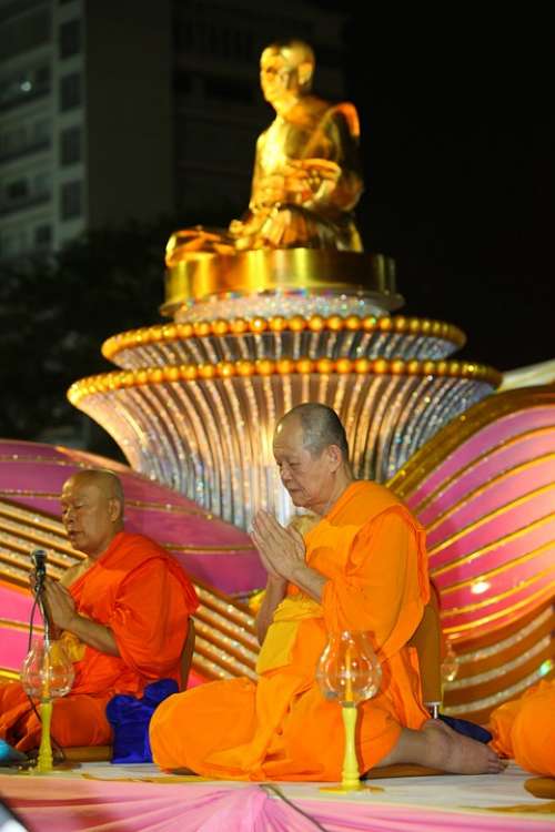 Budha Monk Gold Buddhism Phramongkolthepmuni