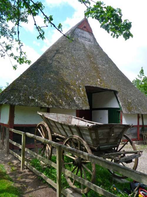 Building Barn Thatched Thatched Roof Country Fence