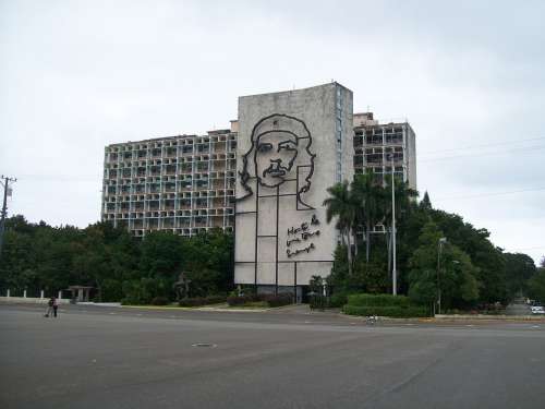 Building Cuba Che Guevara