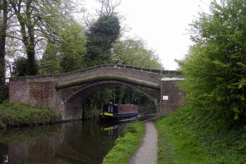 Canal Bridge Footpath Warrington Water