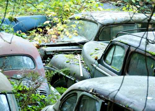 Car Cemetery Old Cars Neglected Scruffy Turned Off
