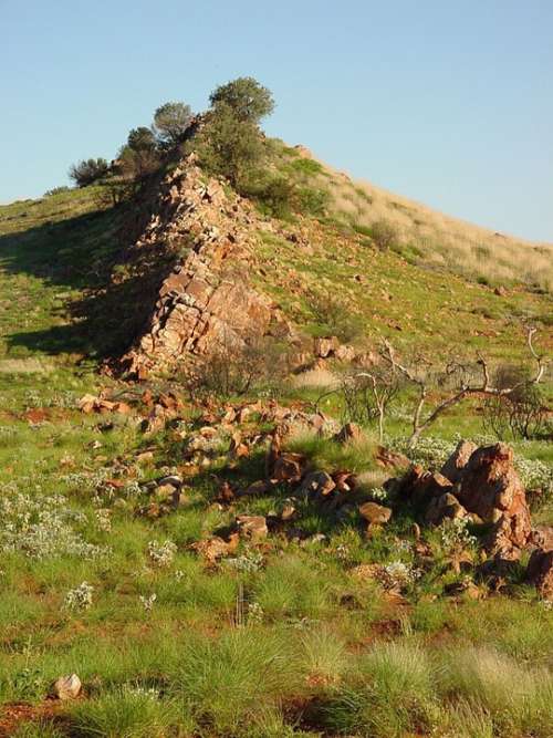 Carnarvon Near Ridge Back Dragon Hill Landscapes