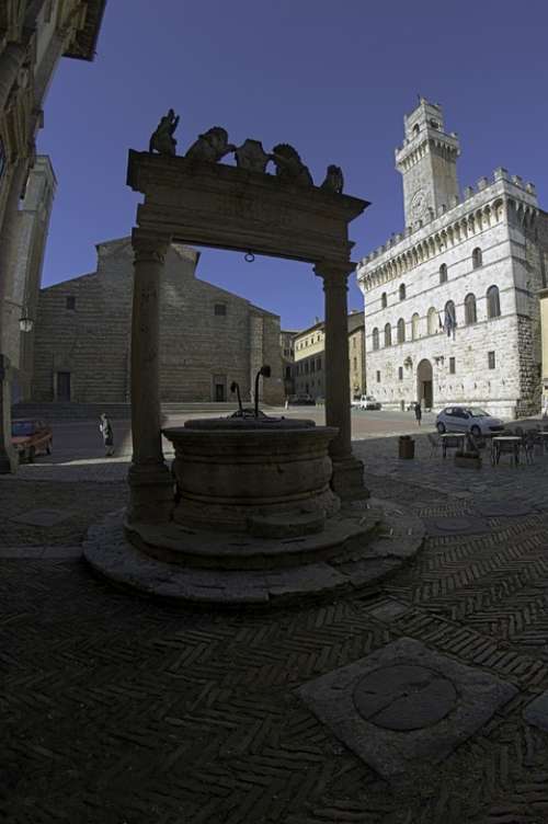 Cathedral Montepulciano Well Main Square Town Hall