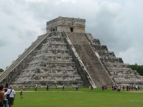Chichen Itza Pyramid Mexico Aztecs Mayas Incas