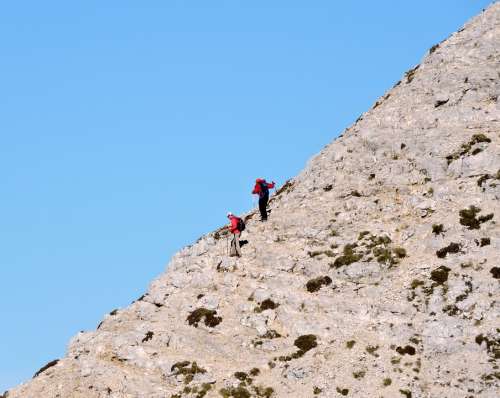 Climbing Climbers Top Upstream Carega Hiking