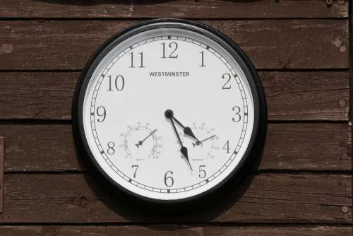Clock Outdoor Time