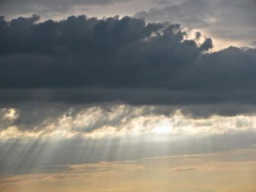 Clouds Sky Dramatic God'S Fingers Light Sunlight