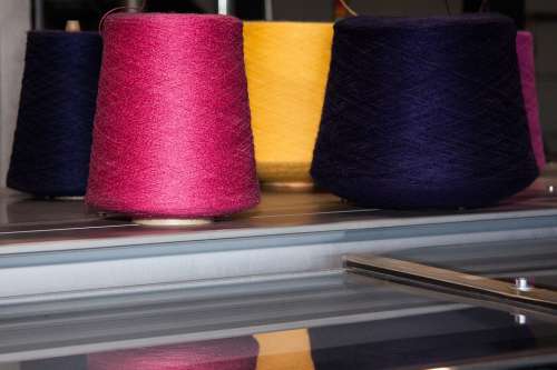 Coil Yarns Flat Knitting Machine Knit