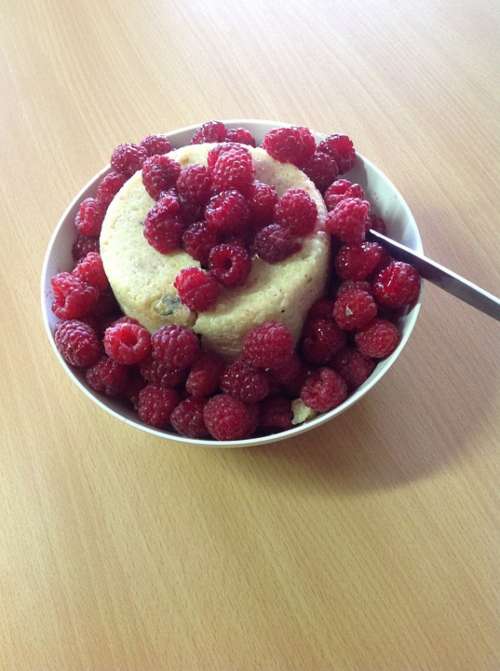 Couscous With Raspberries Semolina Porridge