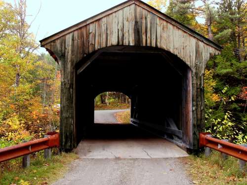Covered Bridge Vermont Crossing Countryside
