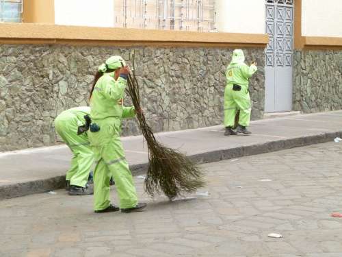 Cuenca Ecuador Travel Scenery Street Sweepers