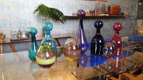 Decorative Objects Colourful Vases Glass Vases