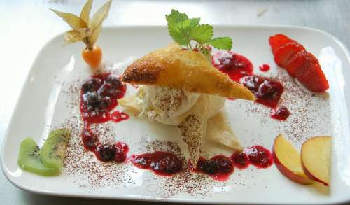 Dessert Parfait Plate Gourmet Vanilla Ice Cream