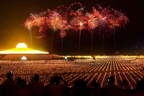 Dhammakaya Pagoda More Than Million Budhas Gold