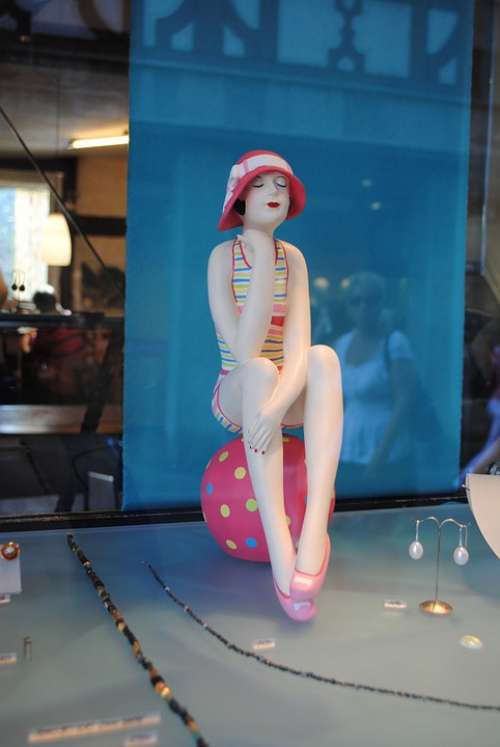 Display Dummy Doll Figure Pink Window Decoration
