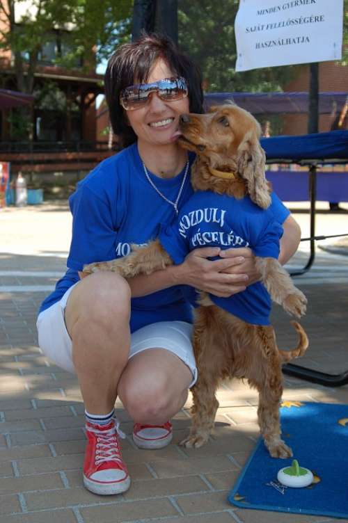 Dog Hug Volunteering Service Pecel Children'S Day