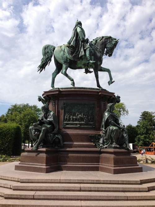 Equestrian Statue Statue Bronze Copper Schwerin