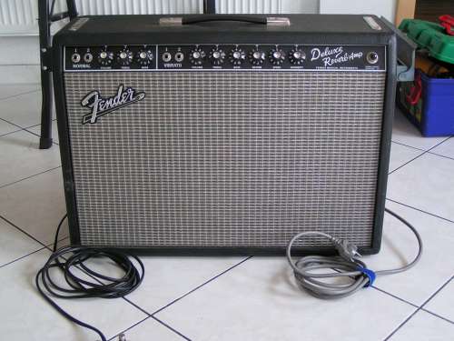 Fender Deluxe Reverb-Amp Speakers