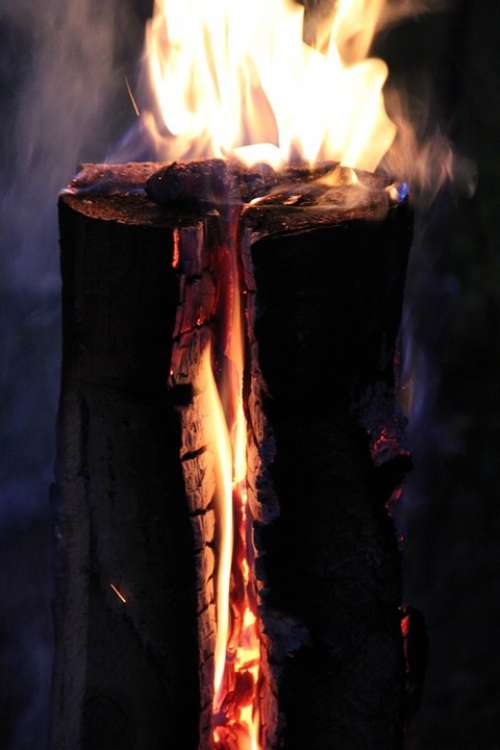 Finn Candle Fire Flame Embers Wood Wood Fire