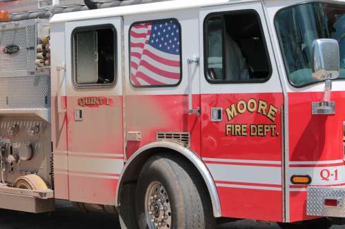 Fire Engine Moore Oklahoma Tornado Disaster Ruin