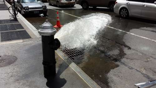 Fire Hydrant Flowing Water Flow Pump Wet