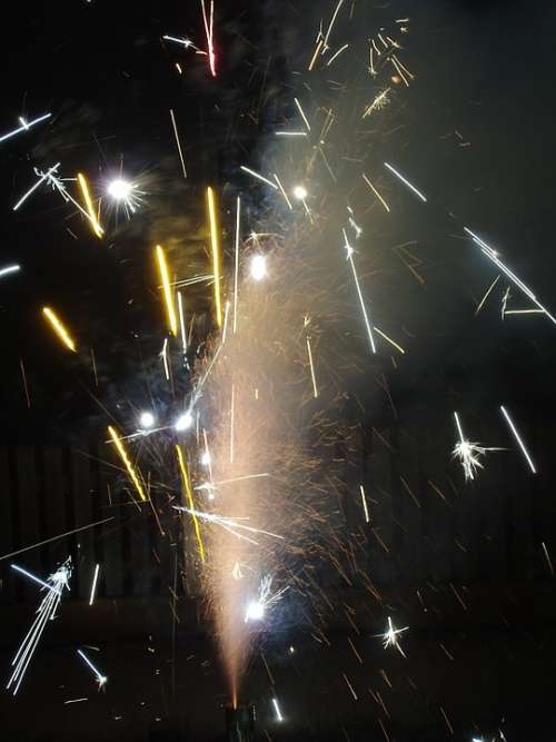 Fireworks Pyrotechnics Sylvester Fountain Radio