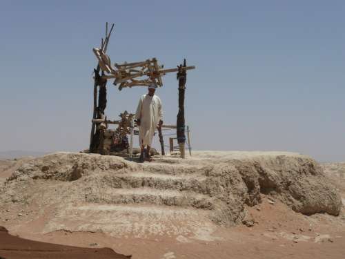 Fountain Water Desert Oasis Tuareg Adventure