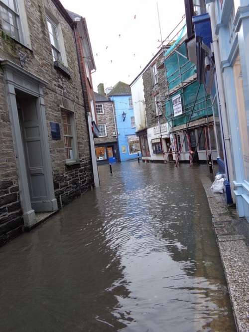 Fowey Village Cornwall Street Road Narrow Flood