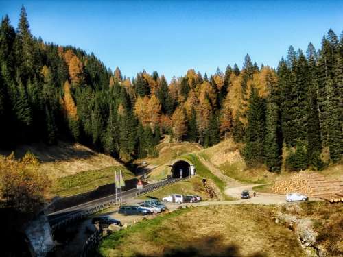 Germany Highway Road Autumn Fall Cars Auto