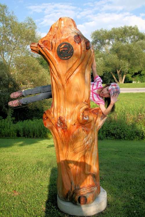 Girl Child Play Illusion Carving Wood Carving