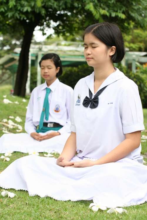 Girls Meditating Buddhist Meditation Wat