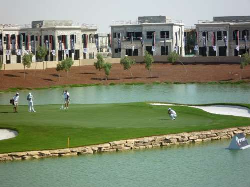Golf Dubai Flag Grass Course Green Hole Putter