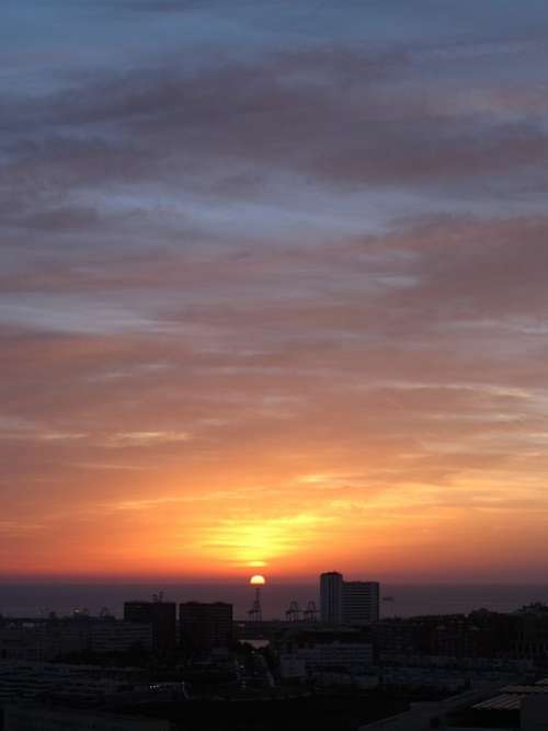 Gran Canaria Dawn Horizon City Sun Cranes