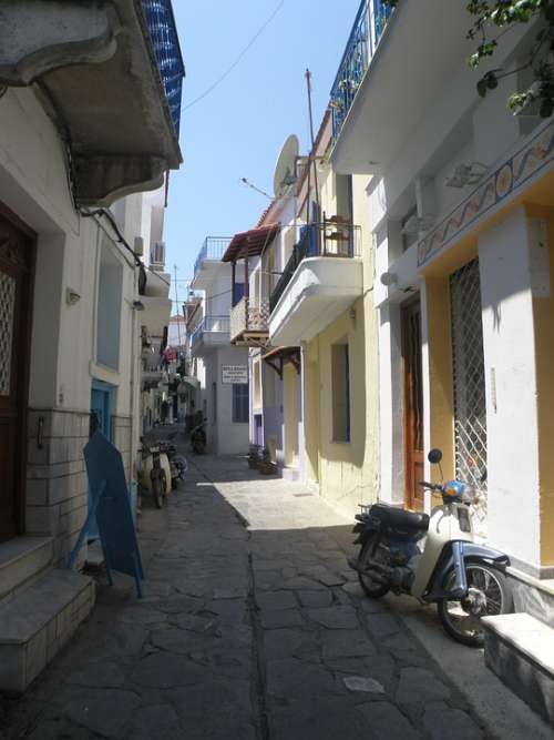 Greece Street Houses Shading