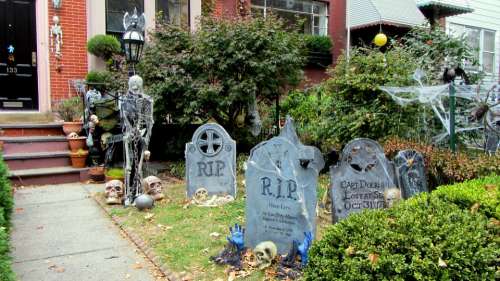Halloween Creepy Skeletons Graves Cemetery