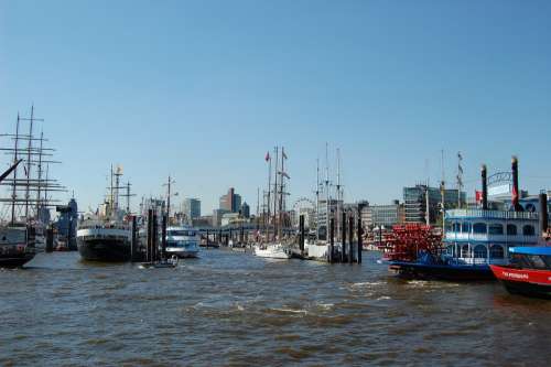 Hamburg Port Ships