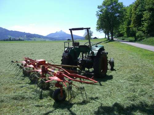 Hay Tedders Tractor Agriculture Fieldwork Greened