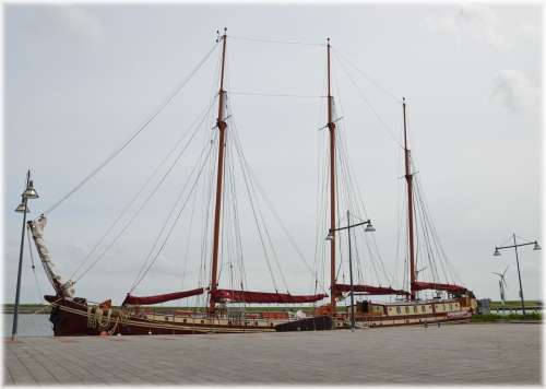 Holland Netherlands Urk Volendam Enkhuizen Horn