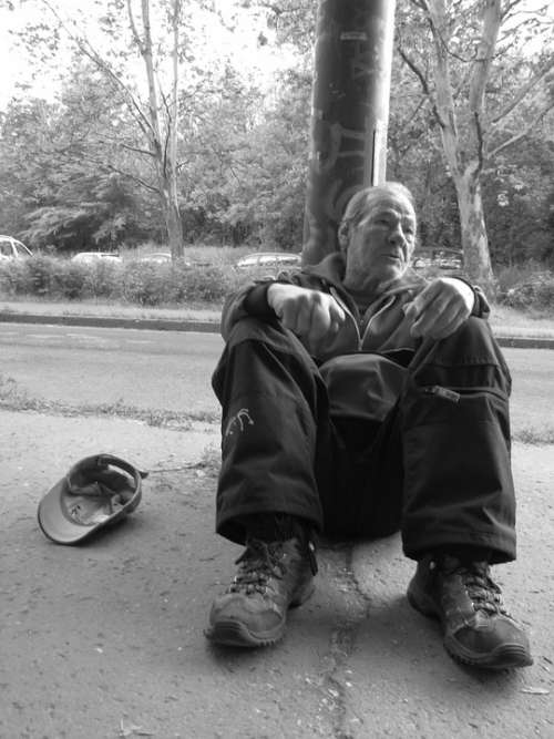 Homeless Comment On Sitting Kéreget Beggar