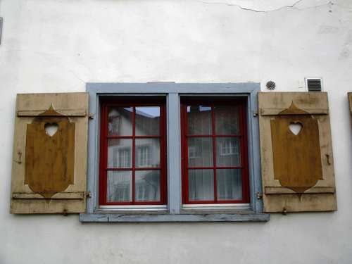 House Hauptwil Window Kreuzsprosssen Shutters