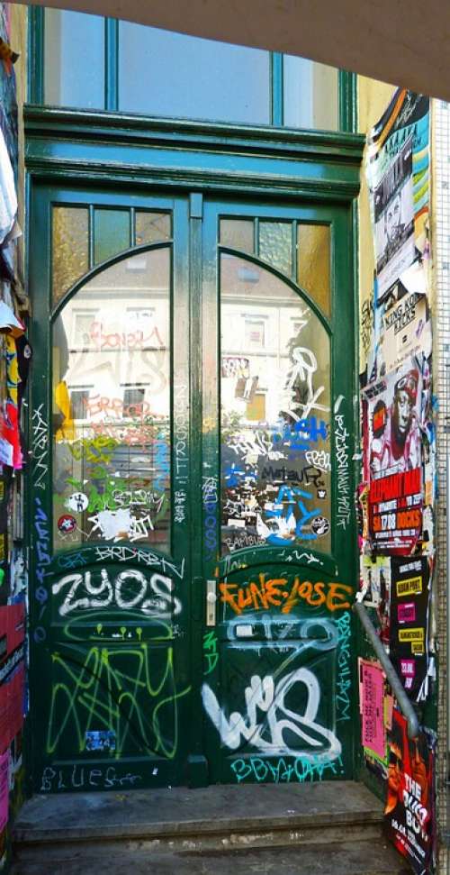 House Entrance Portal Door Old Door Graffiti Input