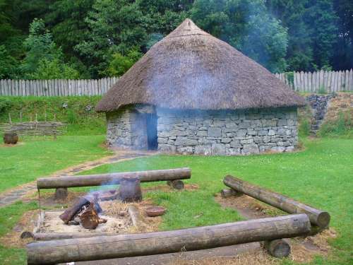 Hut Stone Age House Antique