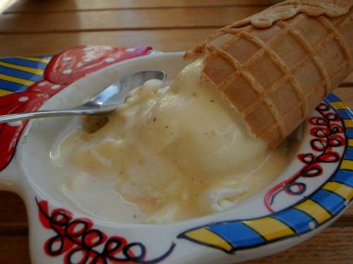 Ice Ice Cream Cone Ice Cream Vanilla Ice Cream Run