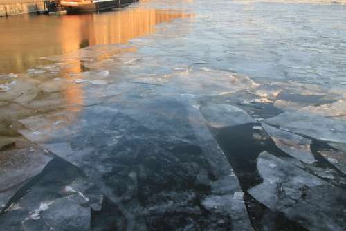 Ice Floes Winter Frozen Ice Water River Sun